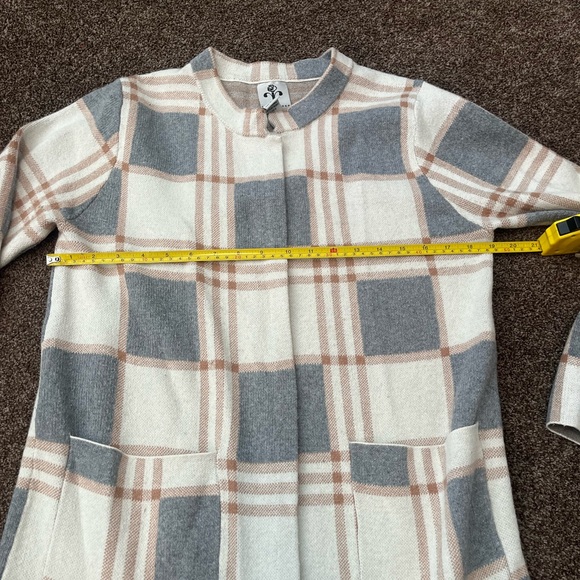 2/$20 Rain + Rose medium, long cardigan. - Picture 4 of 6